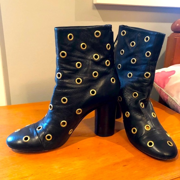 On circle loss - Picture 1 of 4